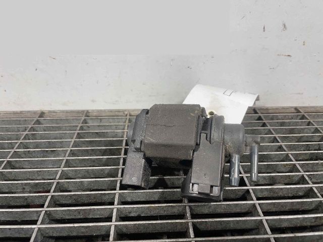 bontott PORSCHE MACAN Vákum Szelep