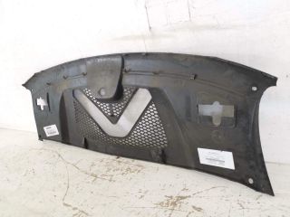 bontott PORSCHE MACAN Vízhűtő Radiátor Tartó