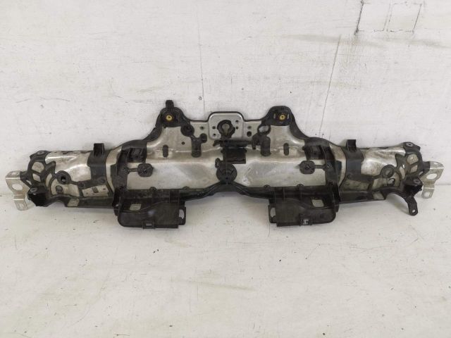 bontott PORSCHE MACAN Vízhűtő Radiátor Tartó