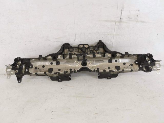 bontott PORSCHE MACAN Vízhűtő Radiátor Tartó