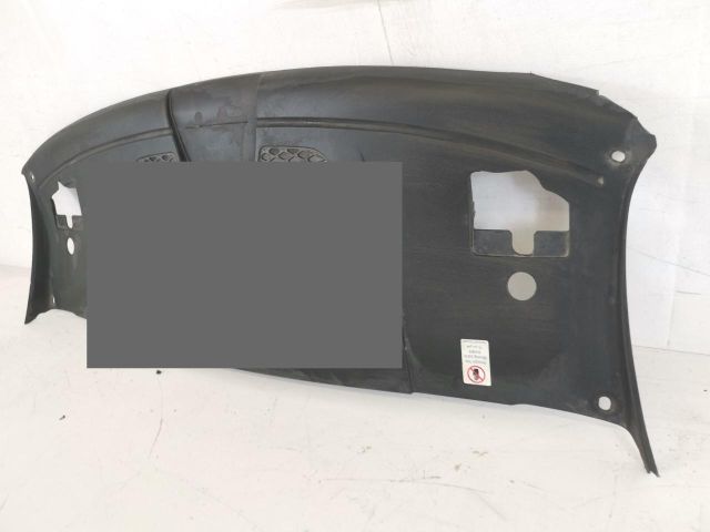 bontott PORSCHE MACAN Vízhűtő Radiátor Tartó