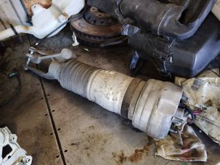 bontott PORSCHE PANAMERA Bal első Rugó