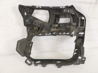 bontott PORSCHE PANAMERA Bal első Lökhárító Tartó (Műanyag)