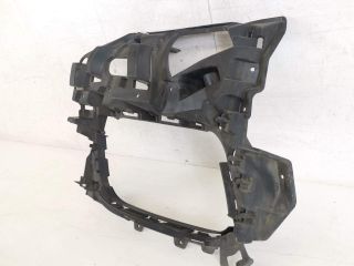 bontott PORSCHE PANAMERA Bal első Lökhárító Tartó (Műanyag)