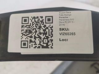 bontott PORSCHE PANAMERA Bal első Lökhárító Tartó (Műanyag)