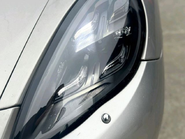 bontott PORSCHE PANAMERA Fényszóró Pár