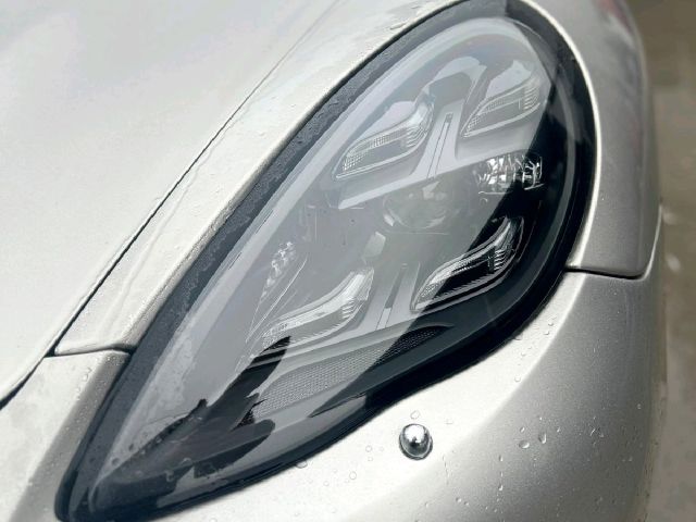 bontott PORSCHE PANAMERA Fényszóró Pár