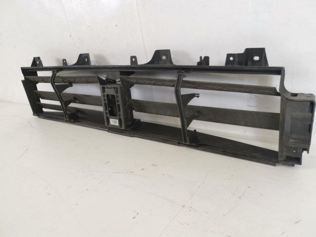 bontott PORSCHE PANAMERA Hűtő Légterelő