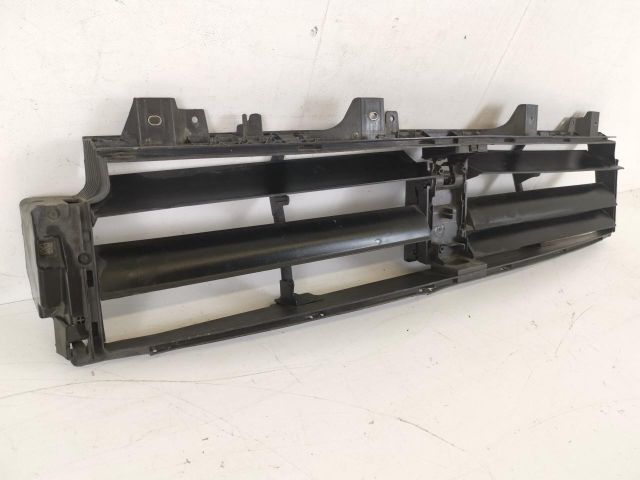 bontott PORSCHE PANAMERA Hűtő Légterelő