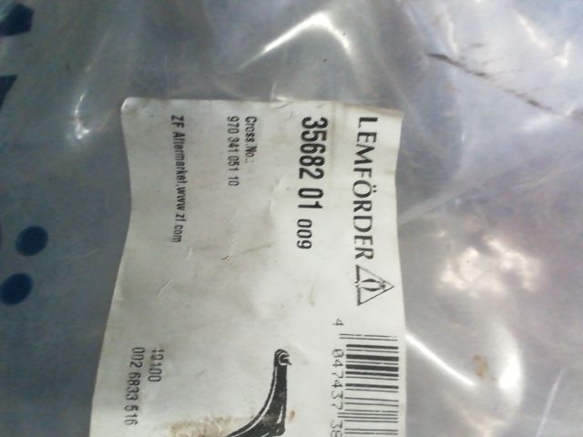 bontott PORSCHE PANAMERA Jobb első Felső Első Lengőkar