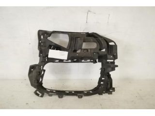 bontott PORSCHE PANAMERA Jobb első Lökhárító Tartó (Műanyag)