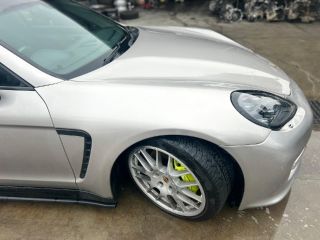 bontott PORSCHE PANAMERA Jobb első Sárvédő