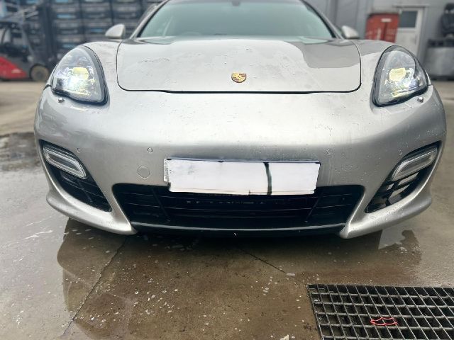 bontott PORSCHE PANAMERA Jobb első Sárvédő