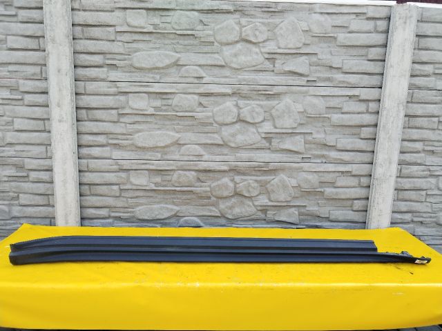 bontott PORSCHE PANAMERA Jobb Küszöb