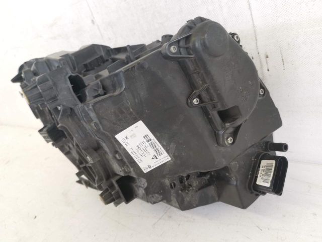 bontott PORSCHE PANAMERA Jobb Ledes Fényszóró