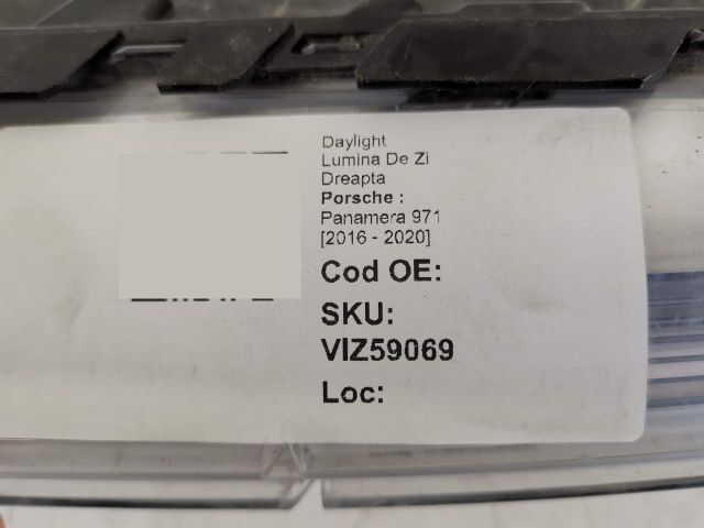 bontott PORSCHE PANAMERA Jobb Nappali Menetfény