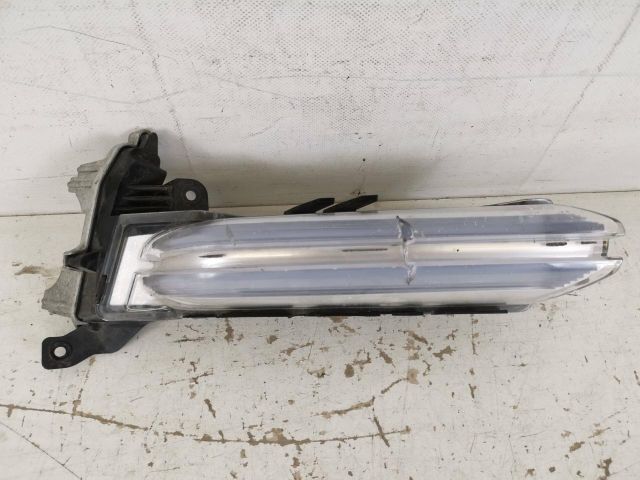 bontott PORSCHE PANAMERA Jobb Nappali Menetfény