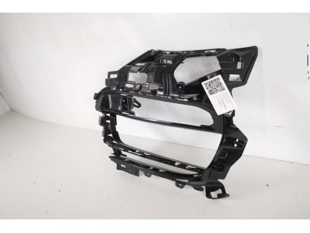 bontott PORSCHE PANAMERA Levélrács Tartó