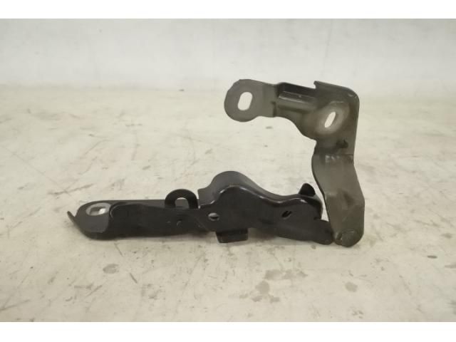 bontott PORSCHE PANAMERA Motorháztető Jobb Zsanér