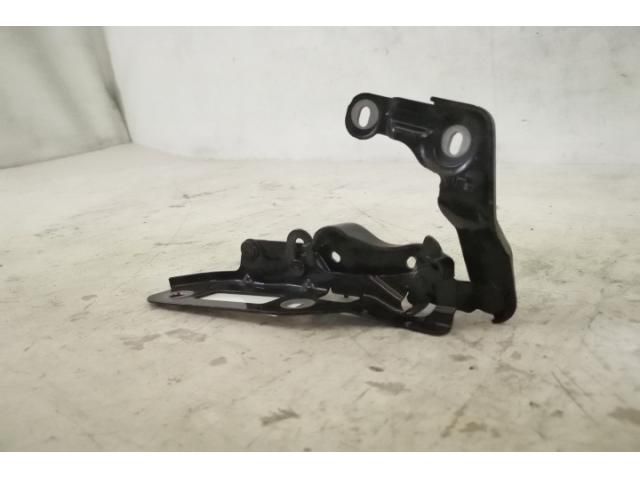 bontott PORSCHE PANAMERA Motorháztető Zsanér Pár