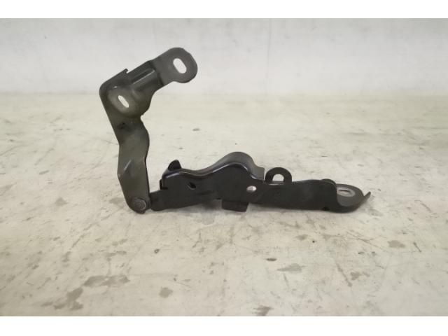 bontott PORSCHE PANAMERA Motorháztető Zsanér Pár