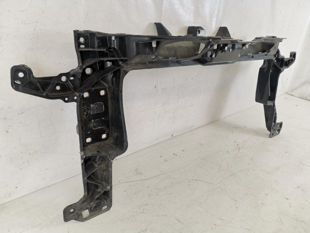 bontott PORSCHE PANAMERA Vízhűtő Radiátor Tartó