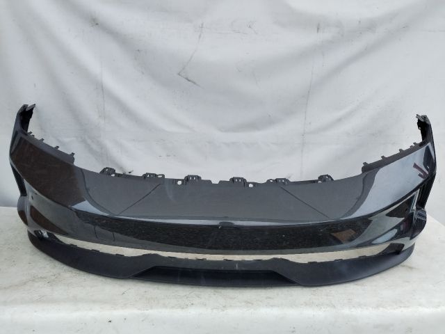 bontott PORSCHE TAYCAN Első Lökhárító (Üresen)