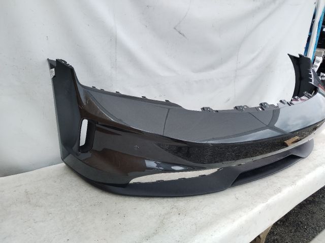 bontott PORSCHE TAYCAN Első Lökhárító (Üresen)