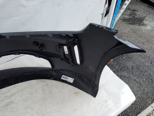 bontott PORSCHE TAYCAN Első Lökhárító (Üresen)