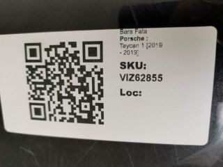 bontott PORSCHE TAYCAN Első Lökhárító (Üresen)