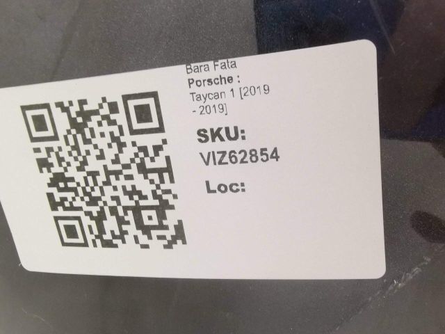 bontott PORSCHE TAYCAN Első Lökhárító (Üresen)
