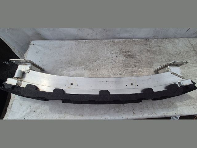 bontott PORSCHE TAYCAN Hátsó Lökhárító Merevítő (Fém)