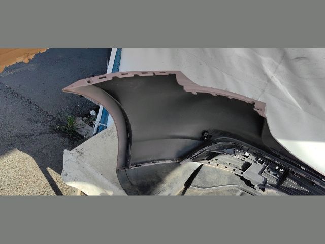 bontott PORSCHE TAYCAN Hátsó Lökhárító (Üresen)