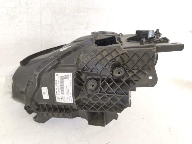 bontott PORSCHE TAYCAN Jobb Ledes Fényszóró