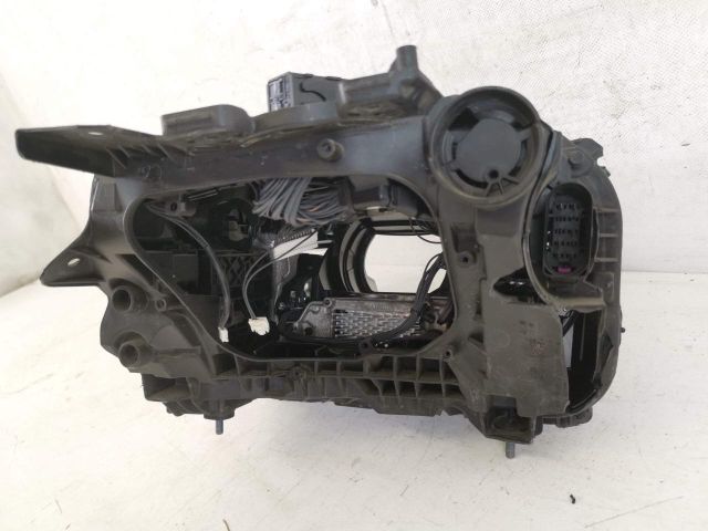 bontott PORSCHE TAYCAN Jobb Ledes Fényszóró