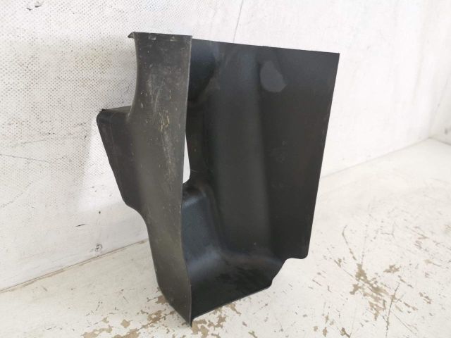 bontott PORSCHE TAYCAN Légterelő