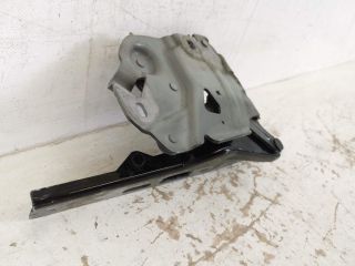 bontott PORSCHE TAYCAN Motorháztető Jobb Zsanér