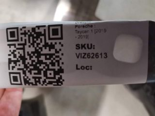 bontott PORSCHE TAYCAN Motorháztető Jobb Zsanér