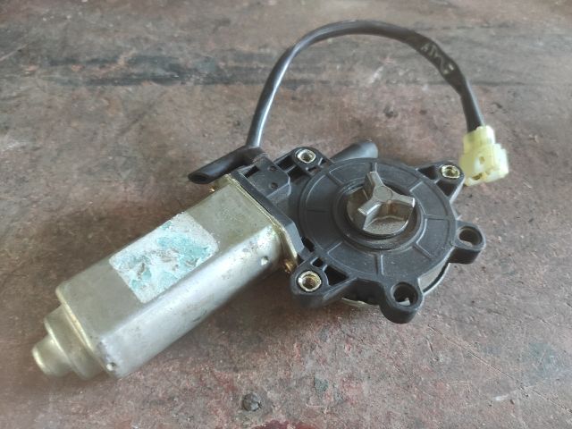 bontott PROTON PERSONA Jobb első Ablakemelő Motor