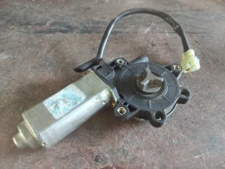 bontott PROTON PERSONA Jobb első Ablakemelő Motor