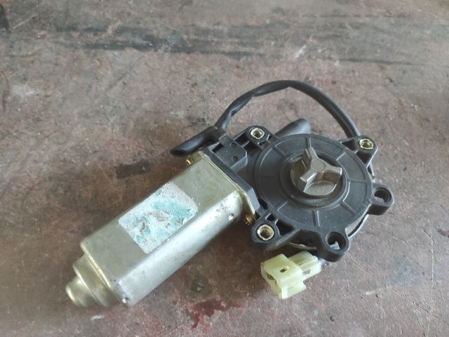 bontott PROTON PERSONA Jobb első Ablakemelő Motor