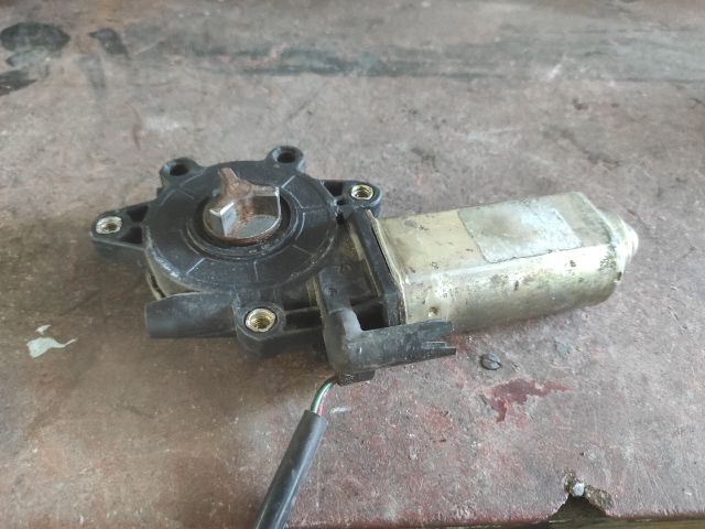 bontott PROTON PERSONA Jobb első Ablakemelő Motor