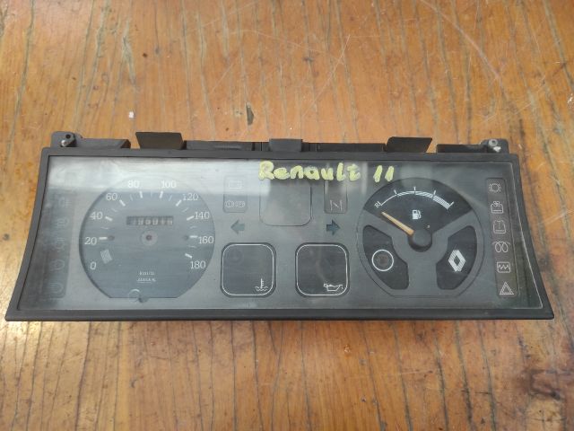 bontott RENAULT 11 Kilométeróra
