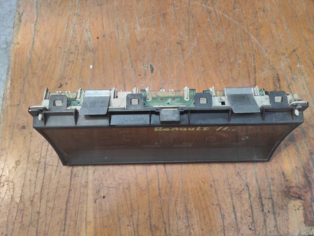 bontott RENAULT 11 Kilométeróra