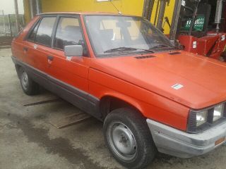 bontott RENAULT 11 Vonóhorog