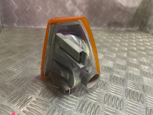 bontott RENAULT 18 Jobb első Irányjelző