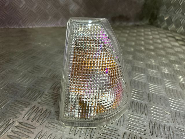 bontott RENAULT 18 Jobb első Irányjelző