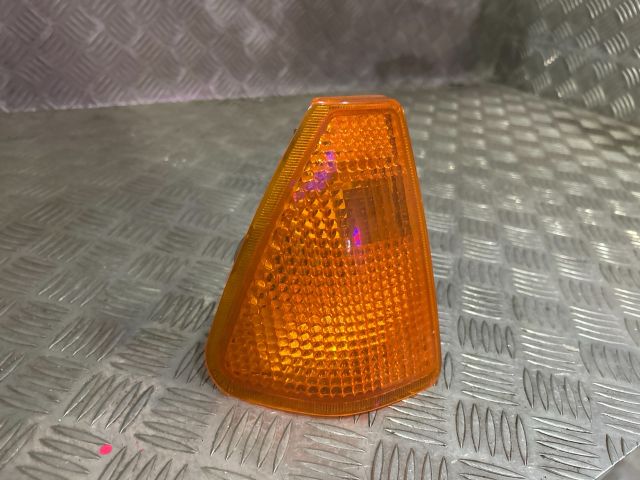 bontott RENAULT 18 Jobb első Irányjelző