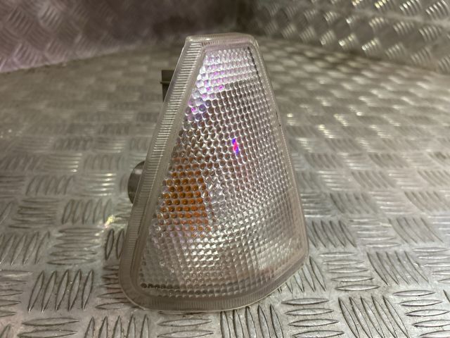 bontott RENAULT 18 Jobb első Irányjelző