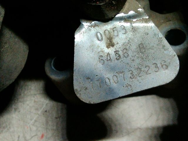 bontott RENAULT 19 Központi Injektor